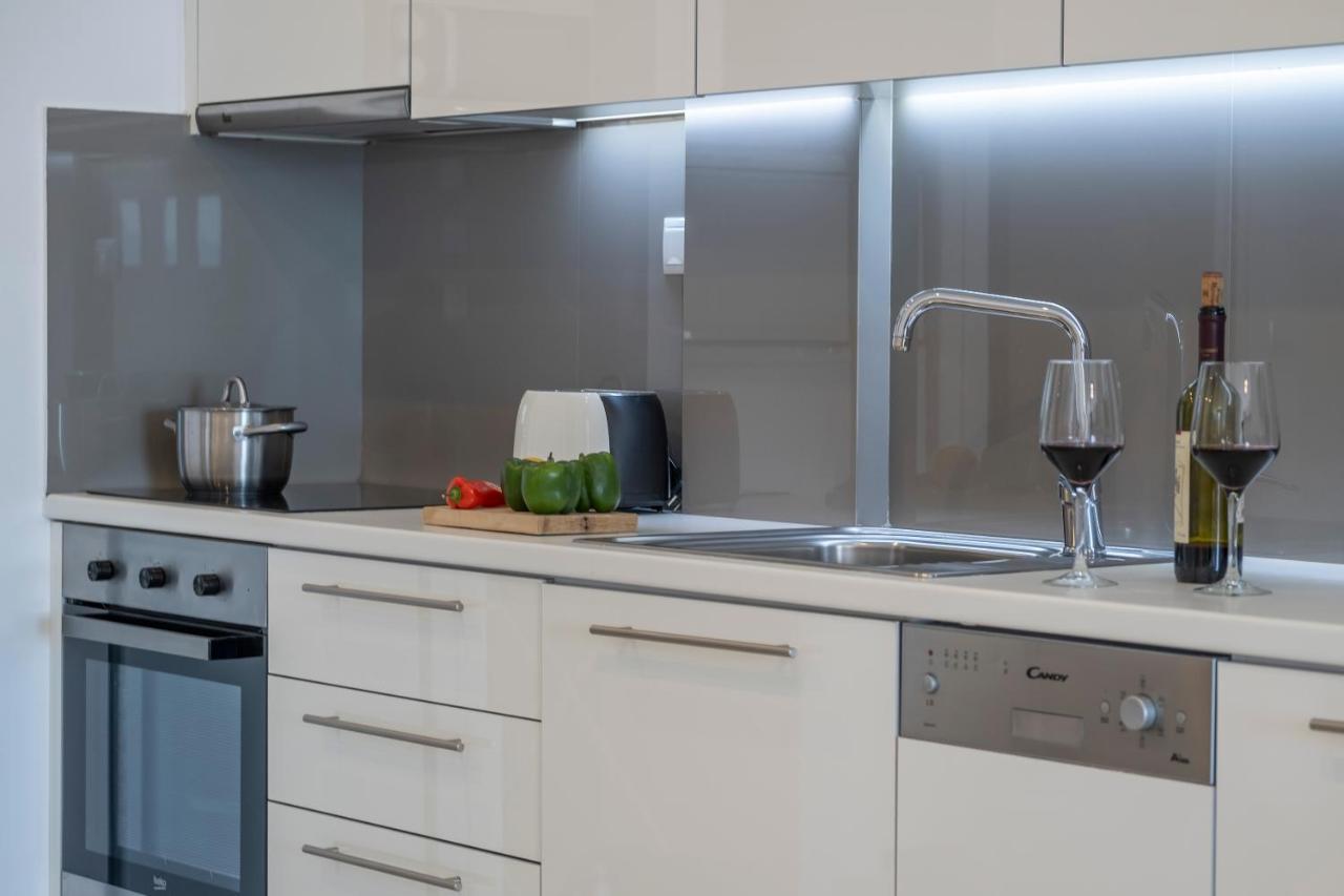 Meli Apartments & Villas Kivérion エクステリア 写真
