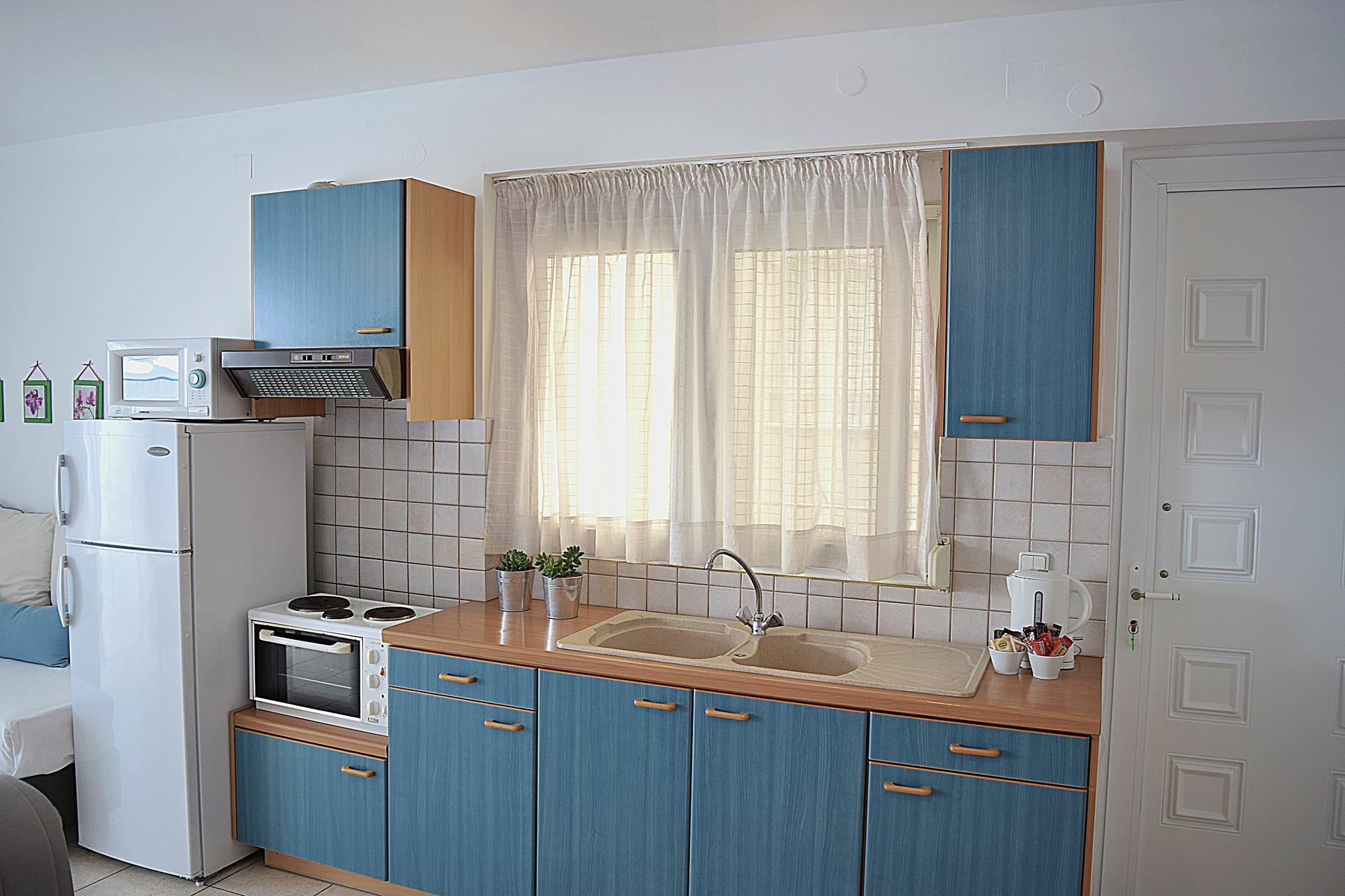 Meli Apartments & Villas Kivérion エクステリア 写真